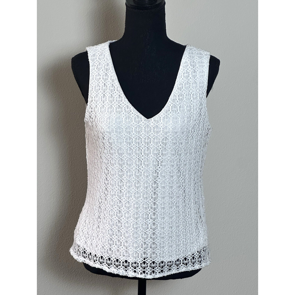 Women’s White‎ Pullover V Neck Top Shell Top Danny & Nicole Size (12)